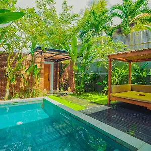 Bulan Bali , Джимбаран Индонезия